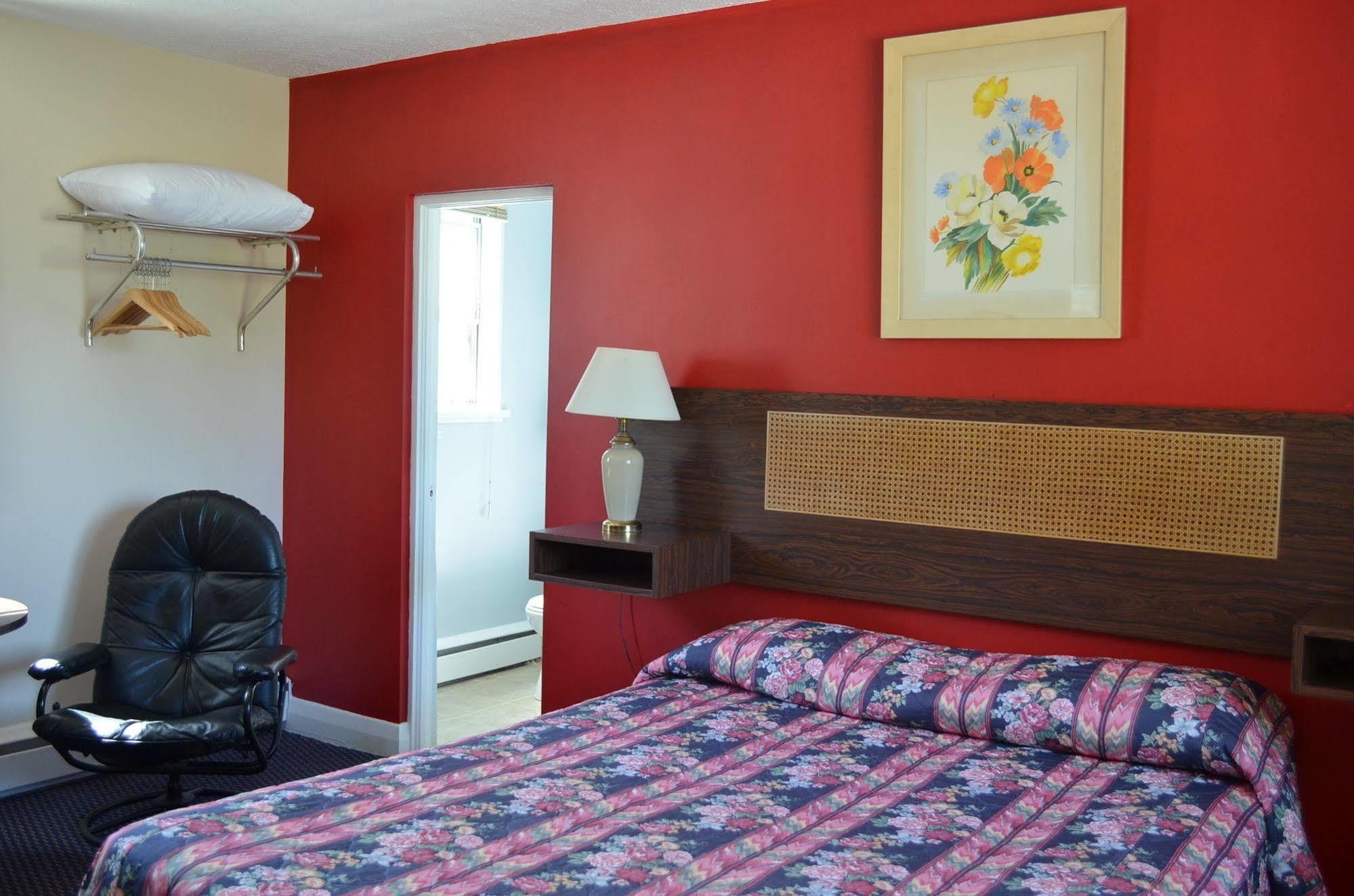 Walkerton Inn Motel Экстерьер фото