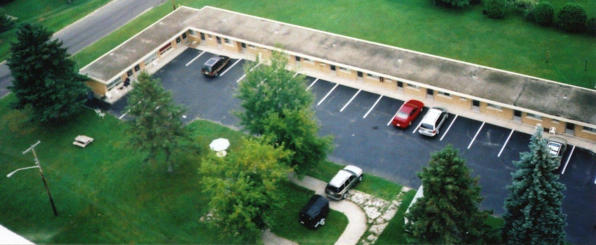 Walkerton Inn Motel Экстерьер фото
