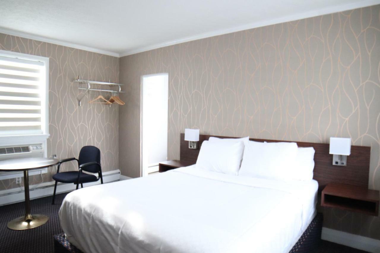 Walkerton Inn Motel Экстерьер фото