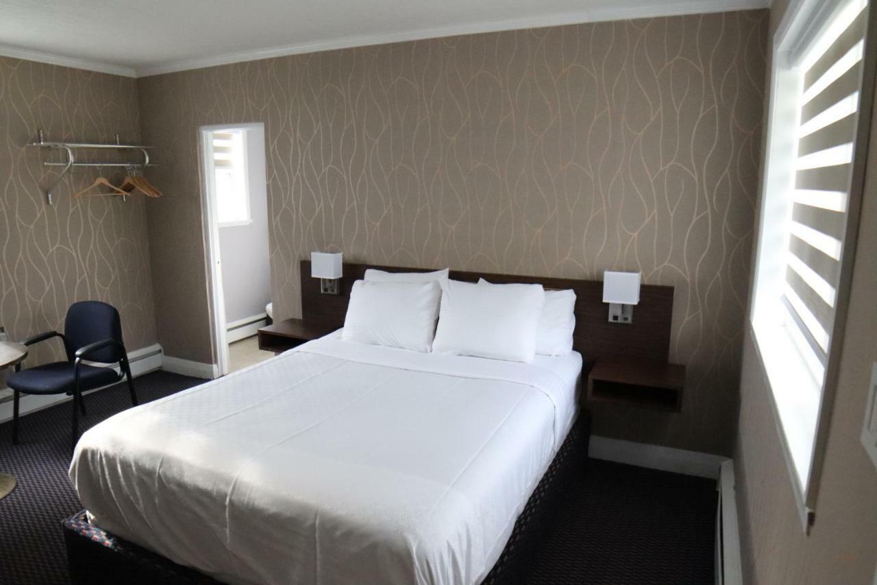 Walkerton Inn Motel Экстерьер фото